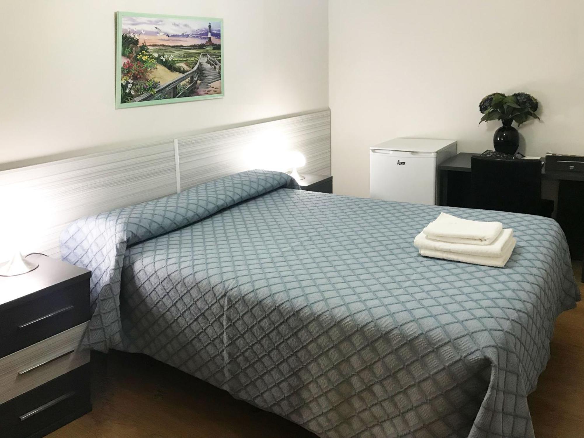 Pension Berceo Logroño Buitenkant foto