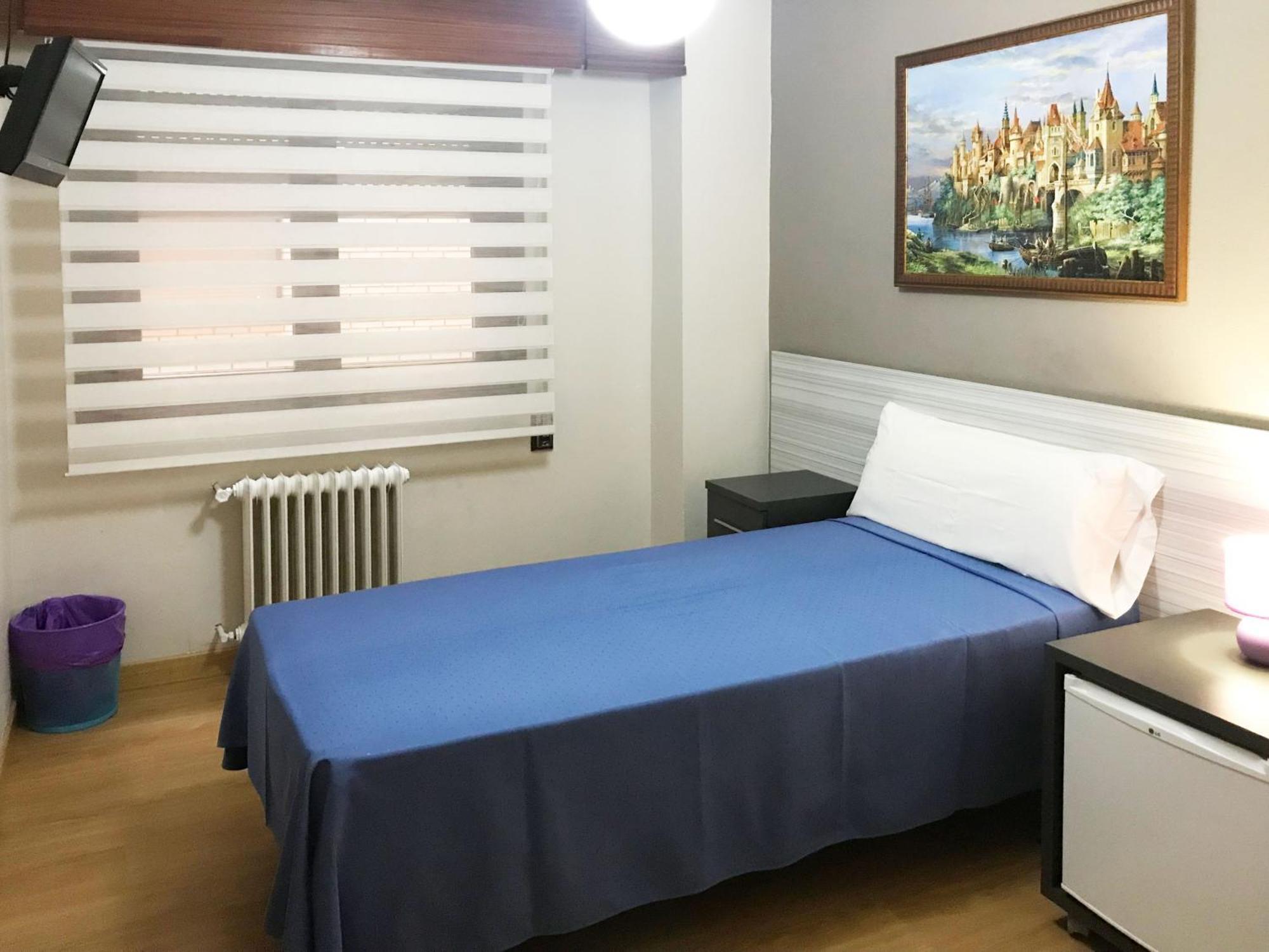 Pension Berceo Logroño Buitenkant foto