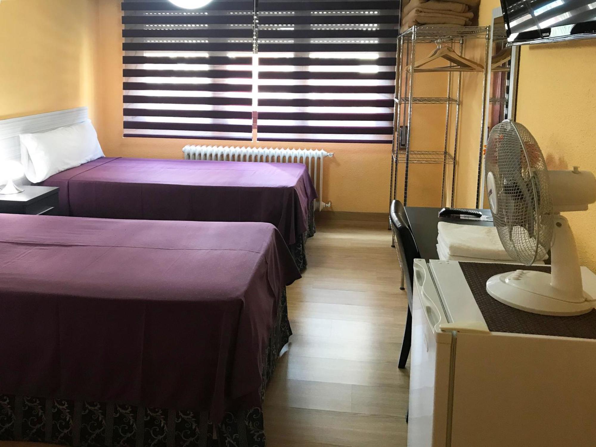 Pension Berceo Logroño Buitenkant foto