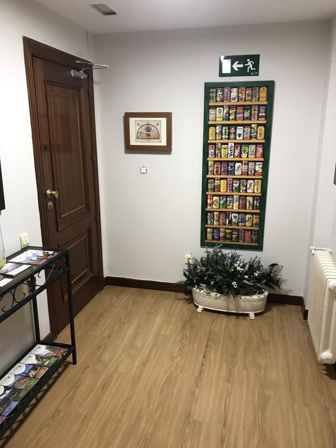 Pension Berceo Logroño Buitenkant foto