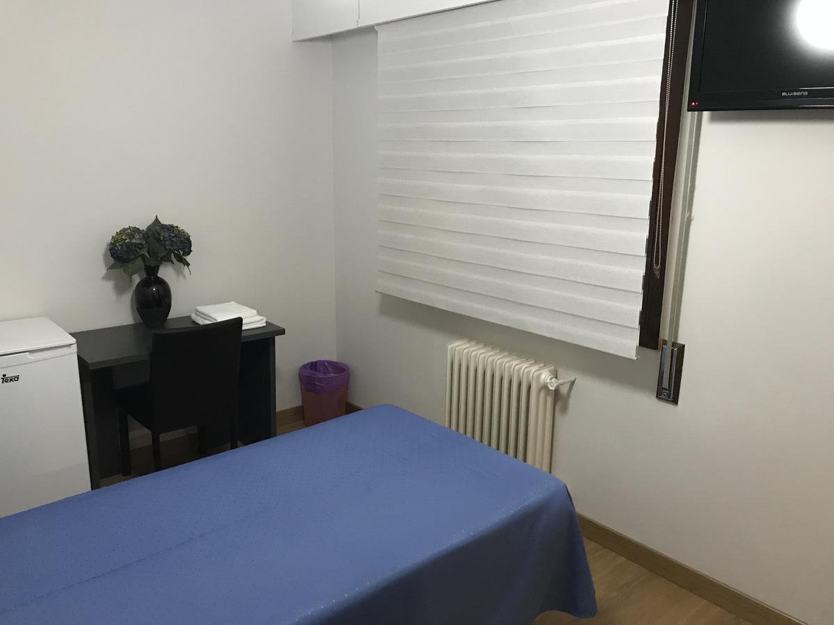 Pension Berceo Logroño Buitenkant foto