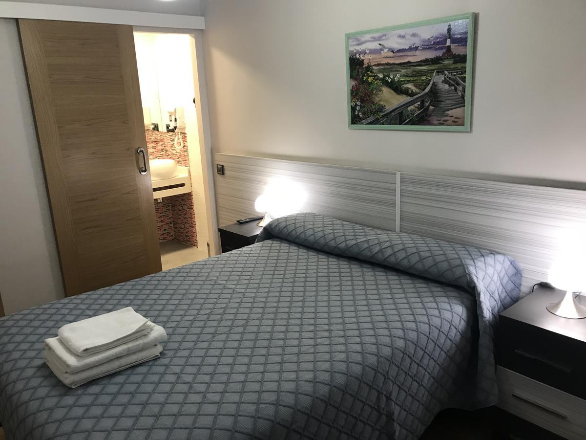 Pension Berceo Logroño Buitenkant foto