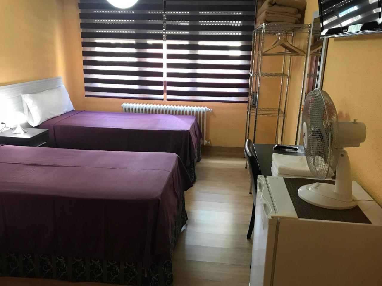 Pension Berceo Logroño Buitenkant foto