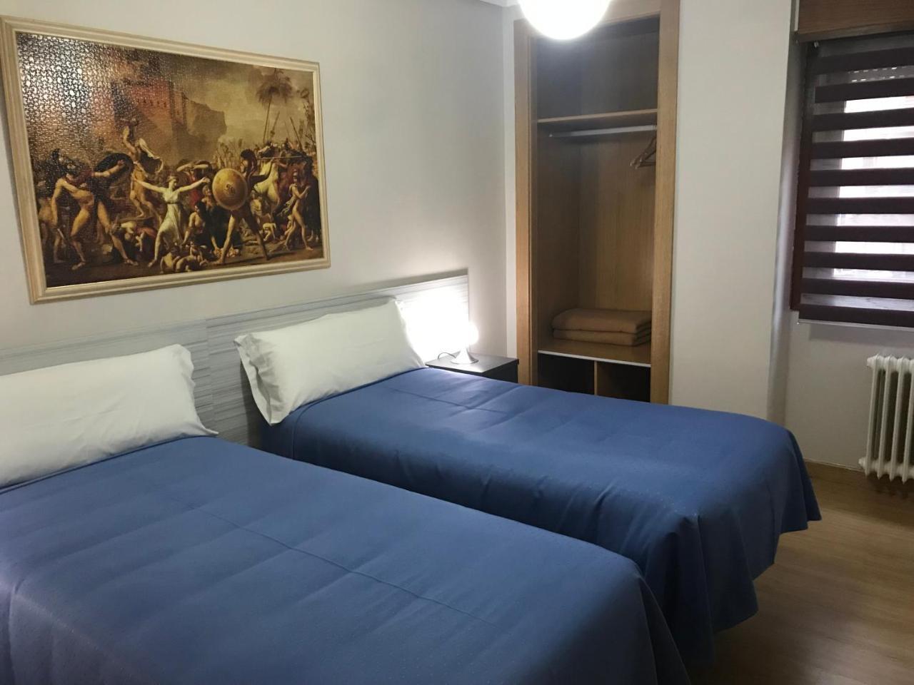 Pension Berceo Logroño Buitenkant foto